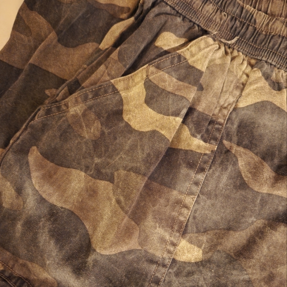Victoria Secret Pink Linen Camo pants